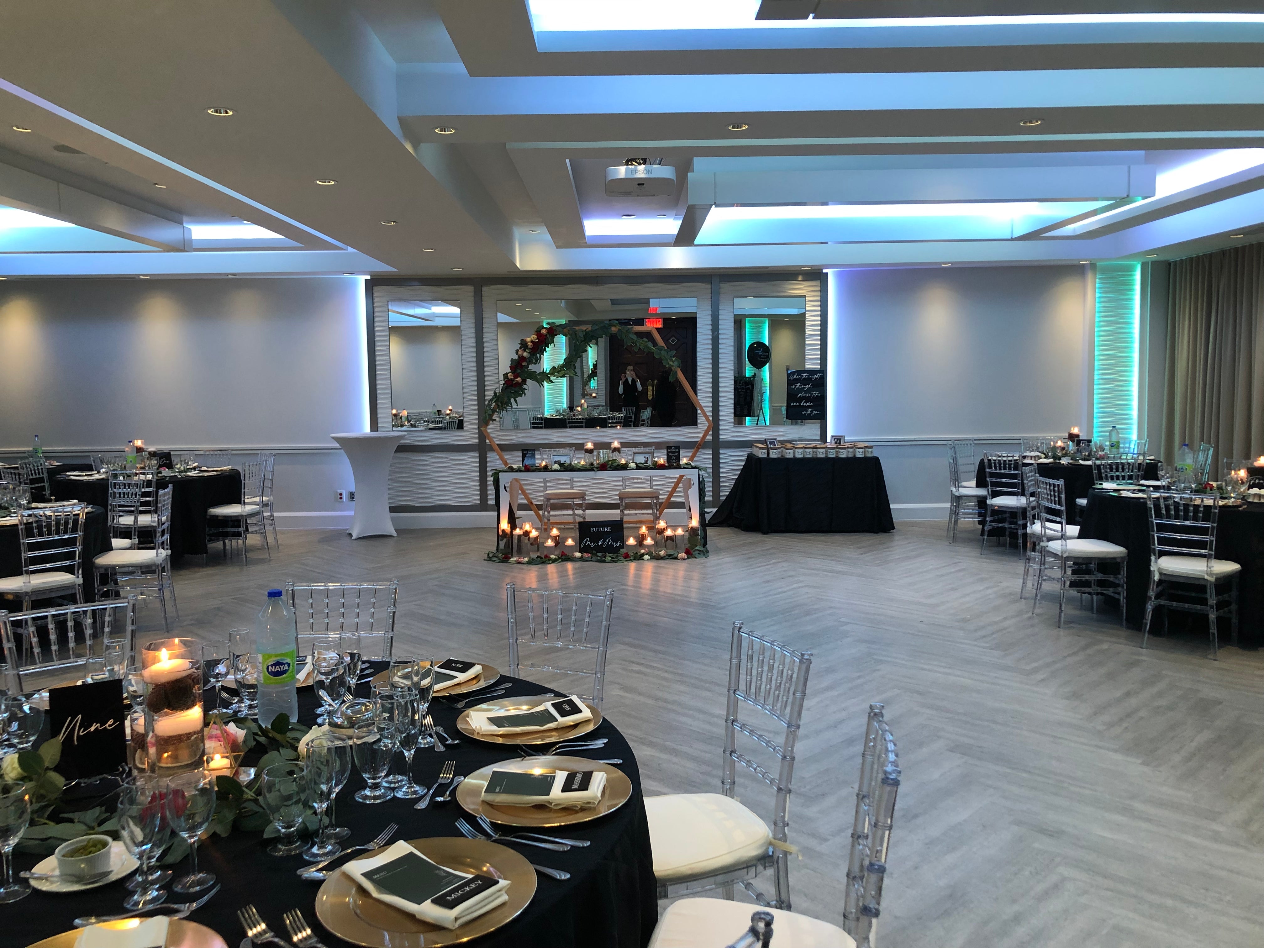 Le Saphir Reception Hall – Le Crystal